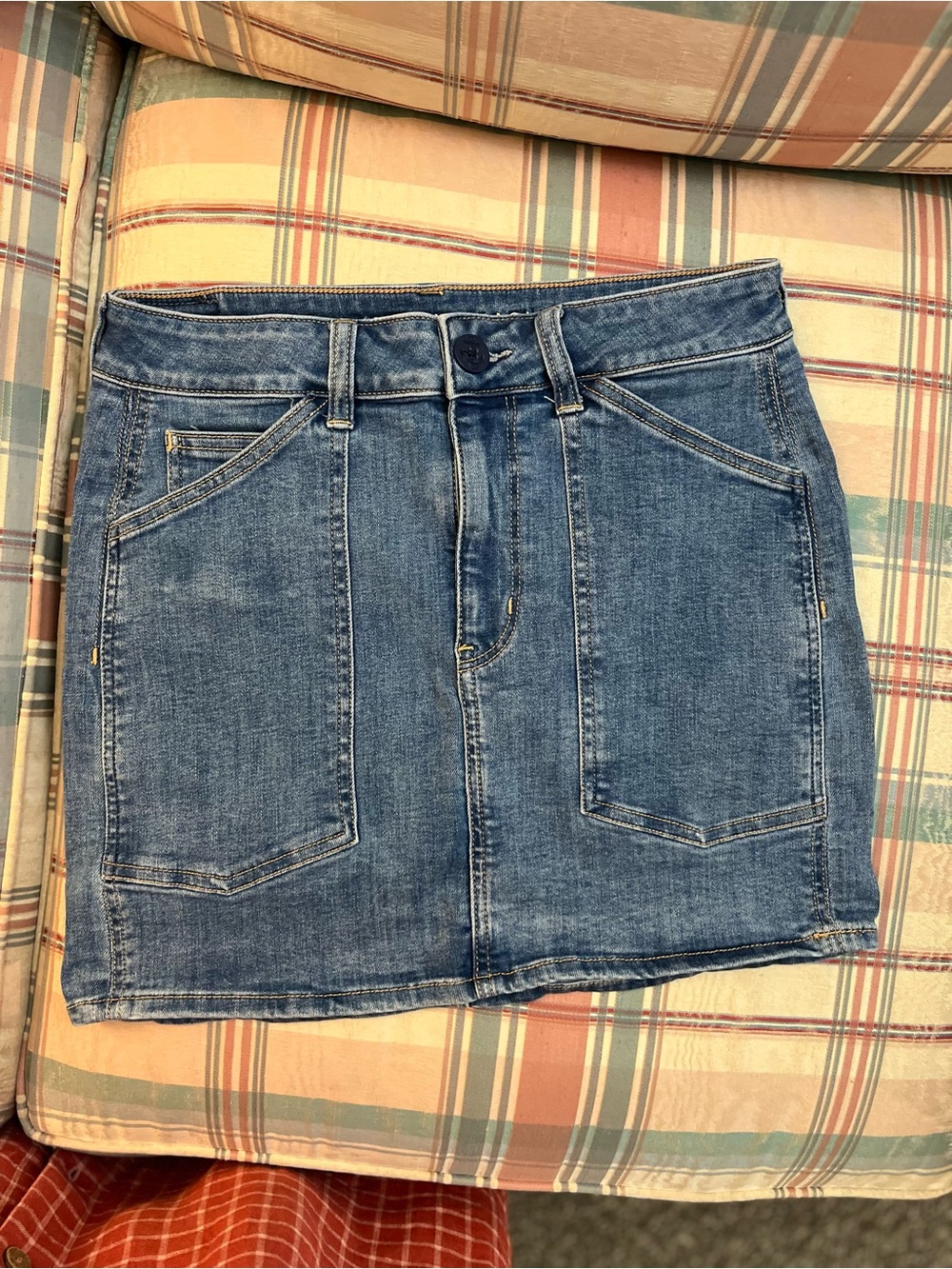 American Eagle hi-rise mini skirt